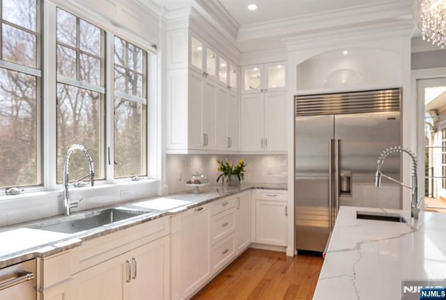 76 Dimmig Road, Upper Saddle River, NJ 07458