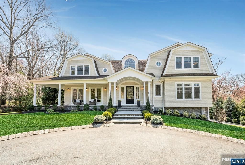 76 Dimmig Road, Upper Saddle River, NJ 07458