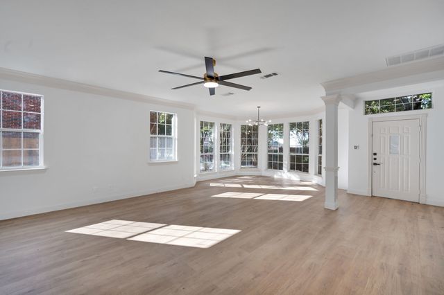 7609 Grassland Drive, Fort Worth, TX 76133