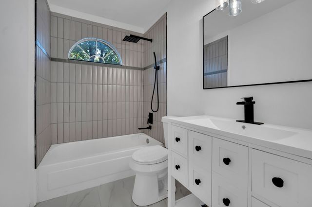 7609 Grassland Drive, Fort Worth, TX 76133