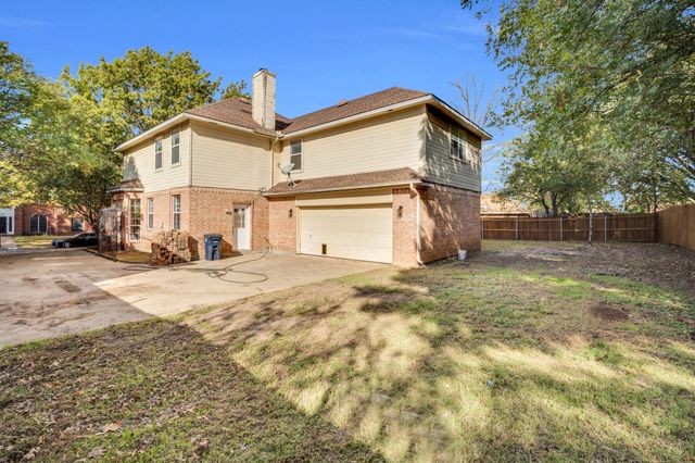 7609 Grassland Drive, Fort Worth, TX 76133