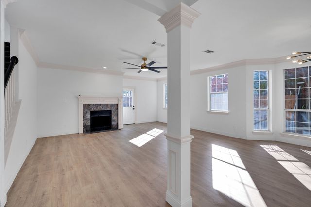 7609 Grassland Drive, Fort Worth, TX 76133