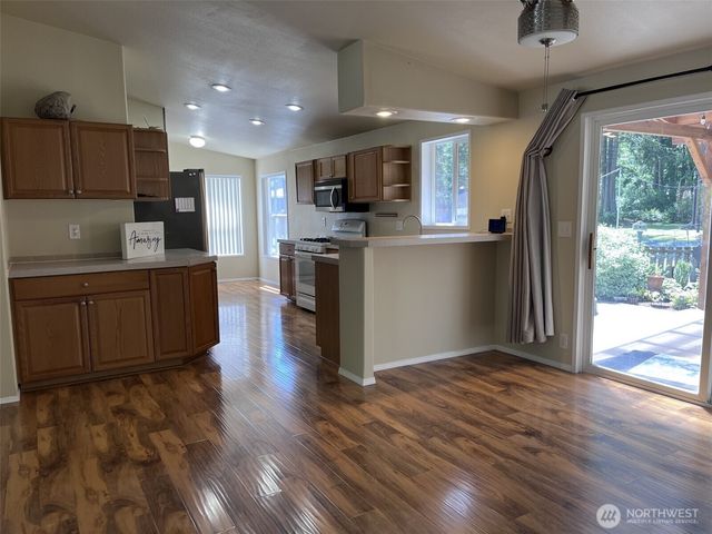 12712 202nd Street E, Graham, WA 98338