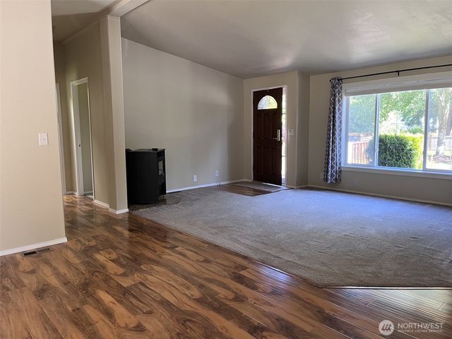 12712 202nd Street E, Graham, WA 98338