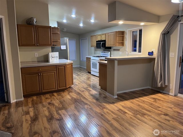 12712 202nd Street E, Graham, WA 98338