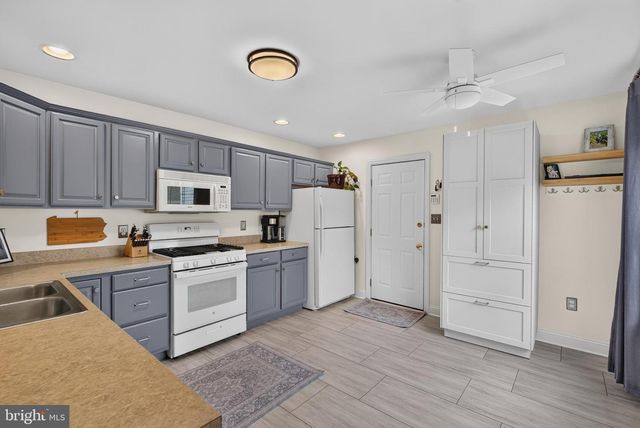 116 EAGLE PATH, Mountville, PA 17554