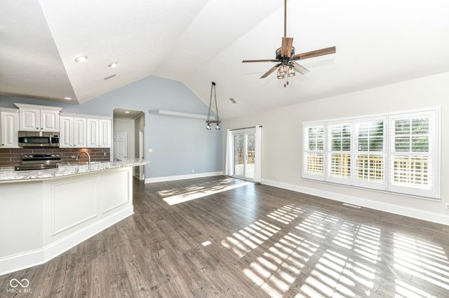 9945 Buttondown Lane, Zionsville, IN 46077