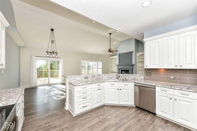 9945 Buttondown Lane, Zionsville, IN 46077