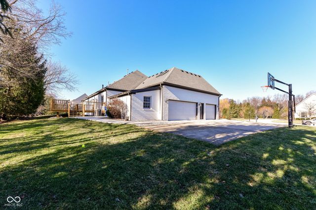 9945 Buttondown Lane, Zionsville, IN 46077