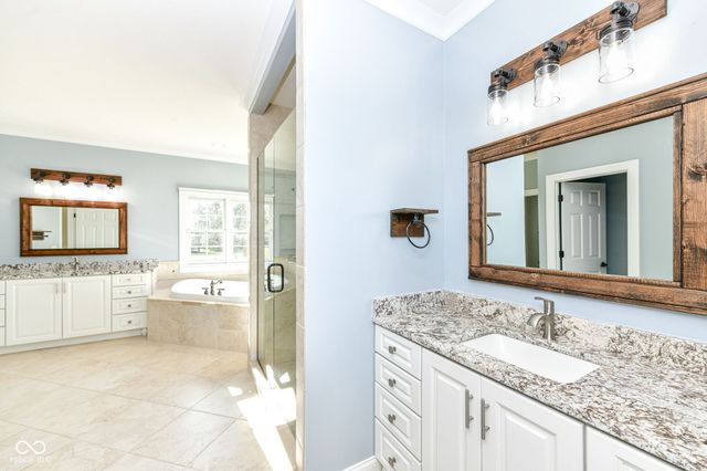 9945 Buttondown Lane, Zionsville, IN 46077