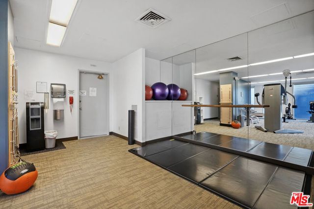 800 W 1st Street 1409, Los Angeles, CA 90012