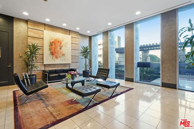 800 W 1st Street 1409, Los Angeles, CA 90012