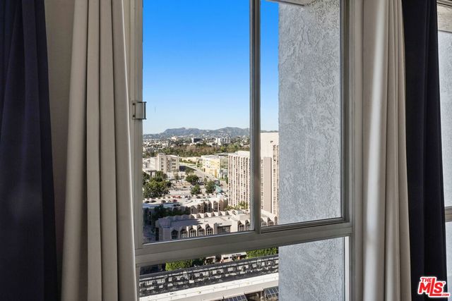 800 W 1st Street 1409, Los Angeles, CA 90012