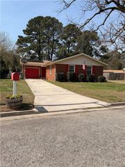 3 Brent CRES, Portsmouth, VA 23703