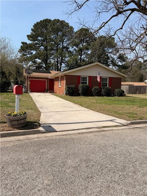 3 Brent CRES, Portsmouth, VA 23703