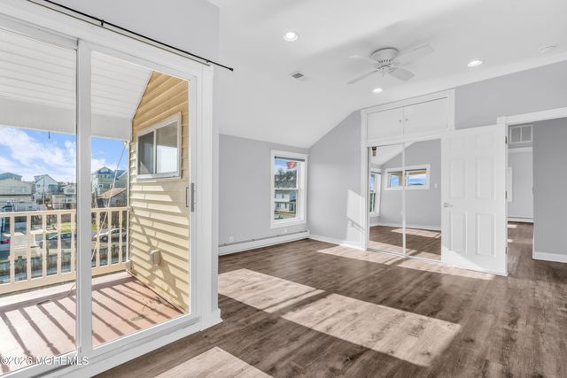 2 Bedle Place, Highlands, NJ 07732