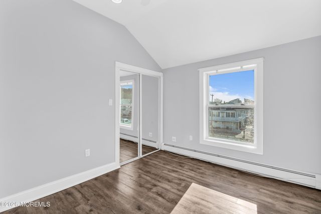 2 Bedle Place, Highlands, NJ 07732