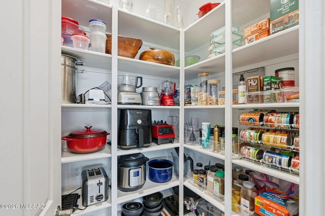 2419 E Wrightson View Drive, Green Valley, AZ 85614