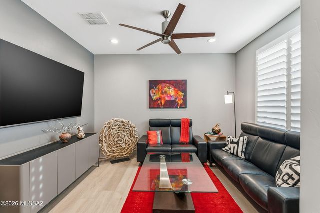 2419 E Wrightson View Drive, Green Valley, AZ 85614