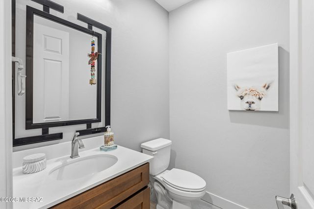 2419 E Wrightson View Drive, Green Valley, AZ 85614