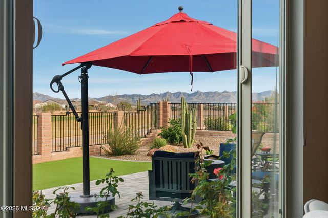 2419 E Wrightson View Drive, Green Valley, AZ 85614