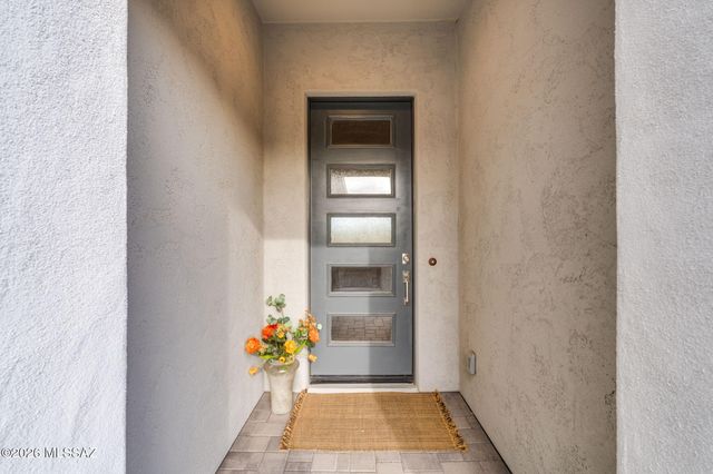 2419 E Wrightson View Drive, Green Valley, AZ 85614