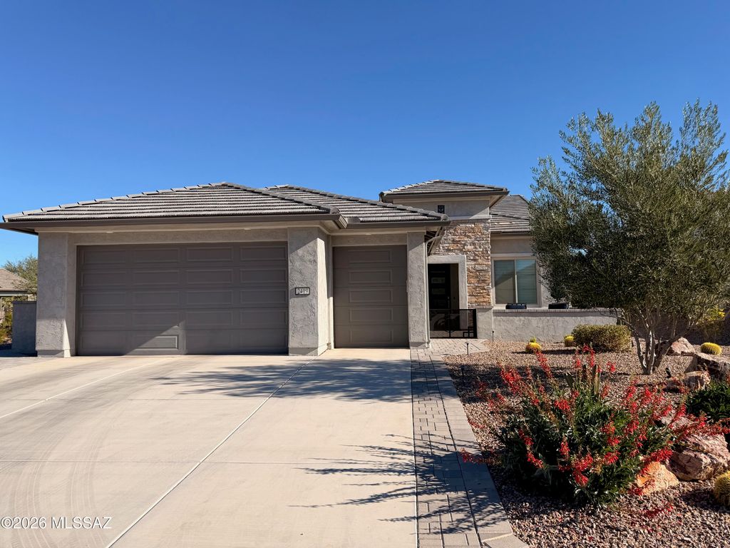 2419 E Wrightson View Drive, Green Valley, AZ 85614