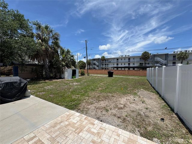 631 75TH AVENUE N, St Petersburg, FL 33702