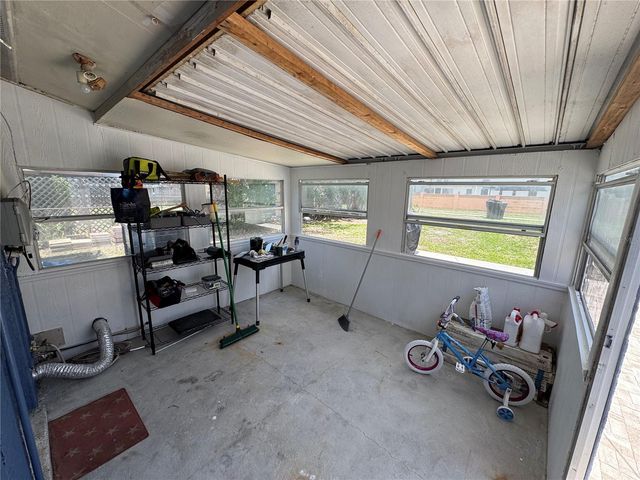 631 75TH AVENUE N, St Petersburg, FL 33702