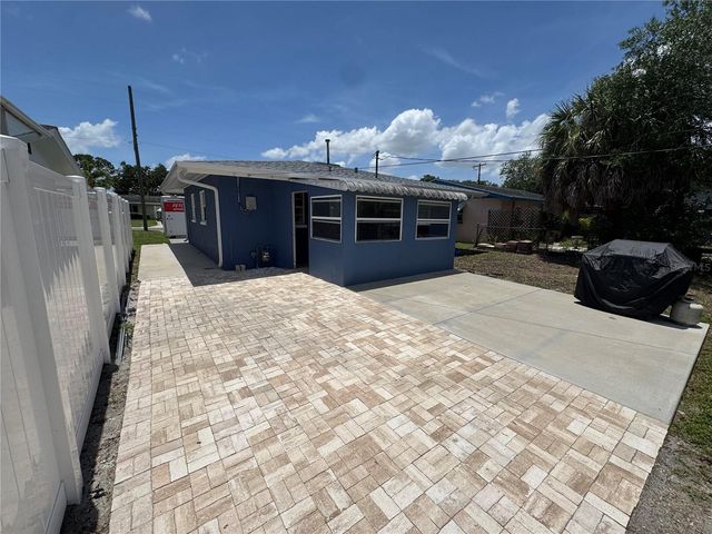 631 75TH AVENUE N, St Petersburg, FL 33702