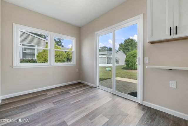 18 N Chestnut Avenue, Whiting, NJ 08759