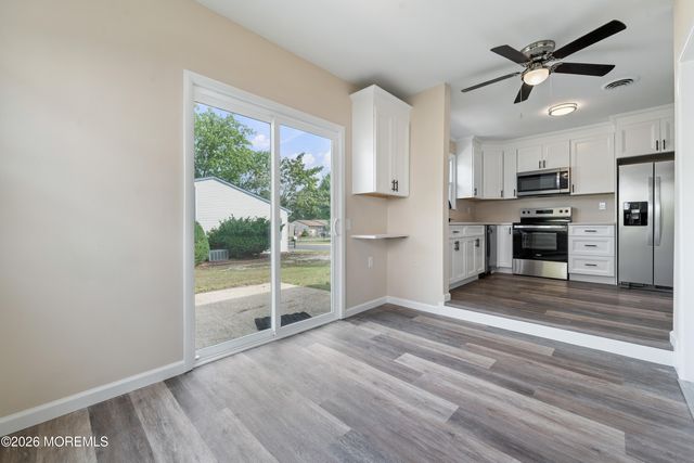 18 N Chestnut Avenue, Whiting, NJ 08759