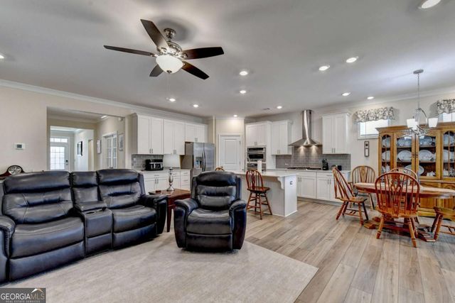 1621 Saddlegate Drive, Canton, GA 30114