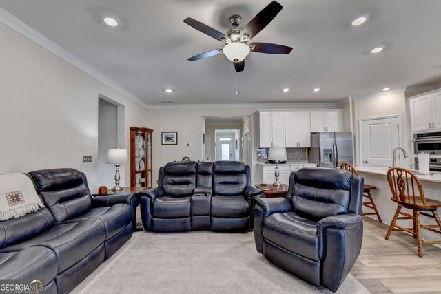 1621 Saddlegate Drive, Canton, GA 30114