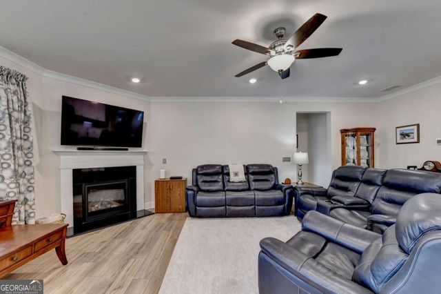 1621 Saddlegate Drive, Canton, GA 30114