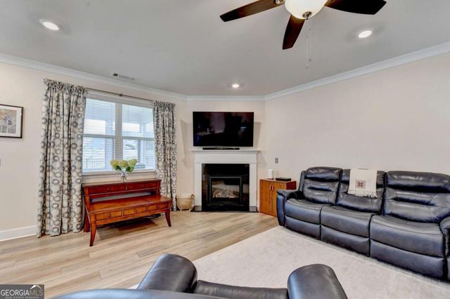 1621 Saddlegate Drive, Canton, GA 30114