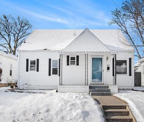 205 N Middleboro Avenue, Mishawaka, IN 46544