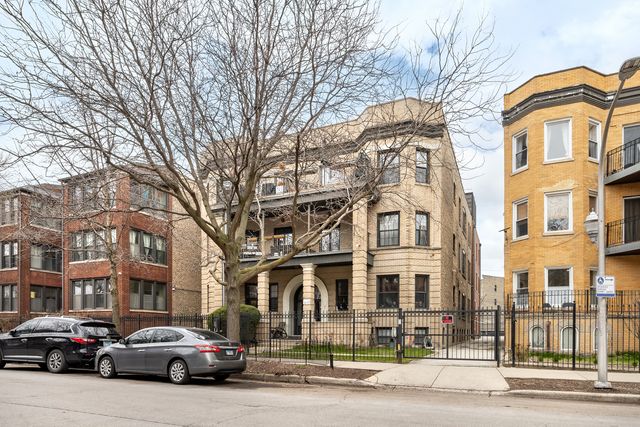 842 W Belle Plaine Avenue GW, Chicago, IL 60613