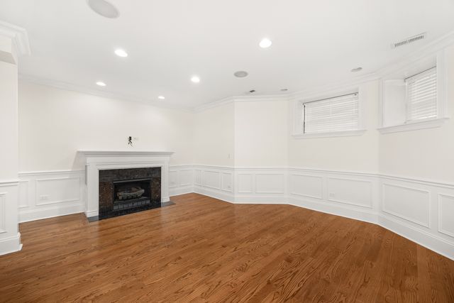 842 W Belle Plaine Avenue GW, Chicago, IL 60613