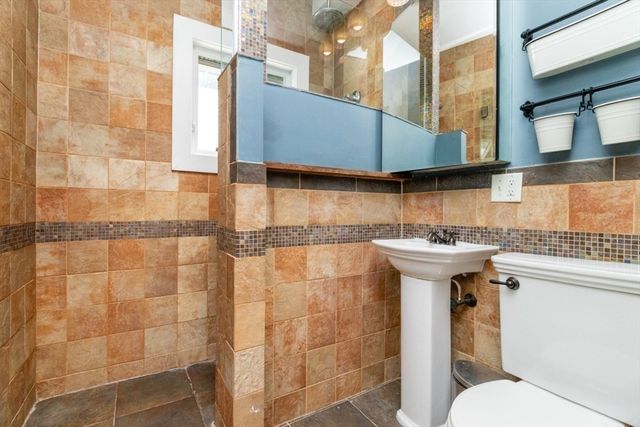 40 Ivory St, Boston, MA 02132