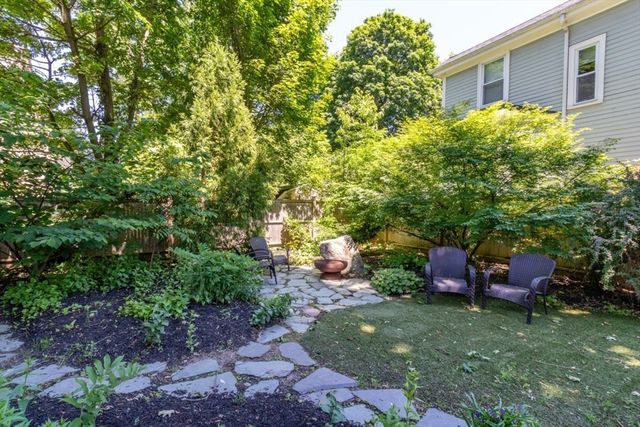 40 Ivory St, Boston, MA 02132