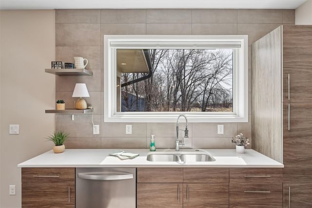 640 Daybreak Drive, Waukee, IA 50263