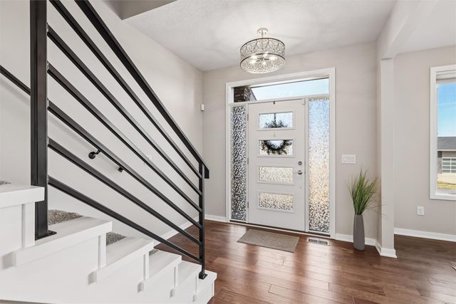 640 Daybreak Drive, Waukee, IA 50263