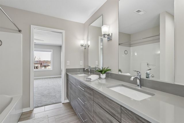 640 Daybreak Drive, Waukee, IA 50263