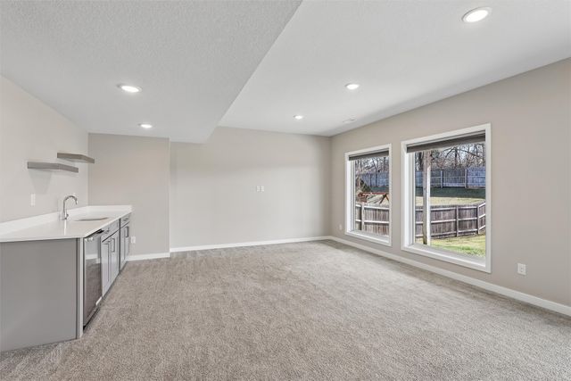 640 Daybreak Drive, Waukee, IA 50263