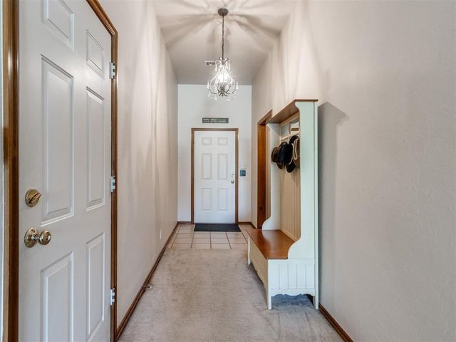 231 N Kelly Avenue, Edmond, OK 73003
