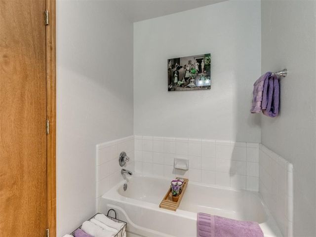 231 N Kelly Avenue, Edmond, OK 73003