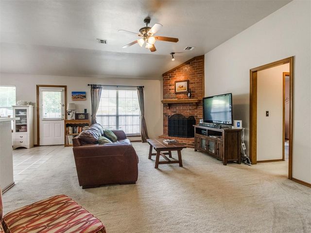 231 N Kelly Avenue, Edmond, OK 73003