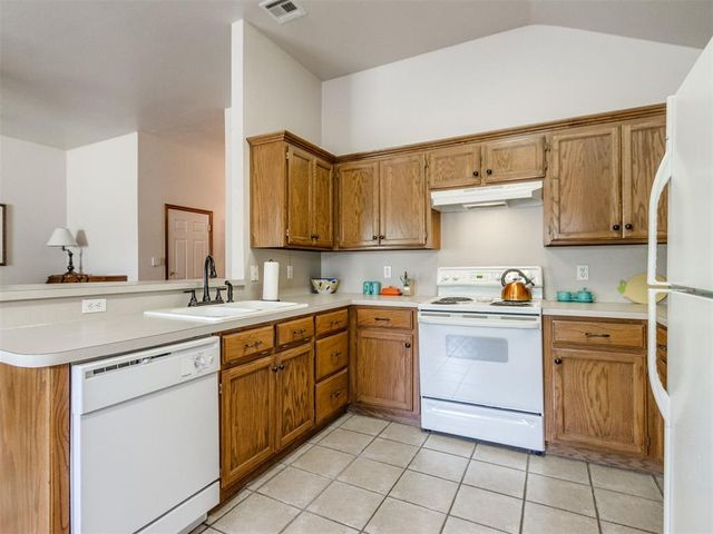 231 N Kelly Avenue, Edmond, OK 73003