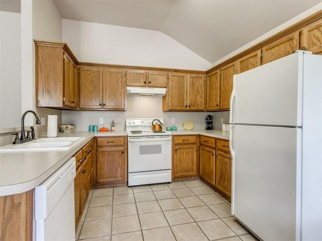 231 N Kelly Avenue, Edmond, OK 73003